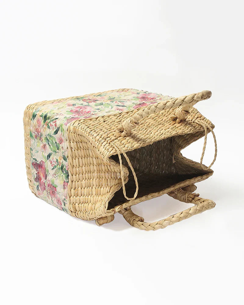 Handmade Seagrass Picnic Basket with Lid for Outdoor Dining & Travel Use