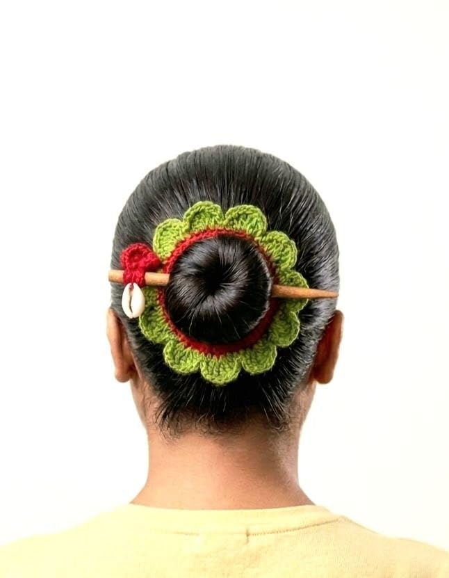 Handmade Crochet Flower Hair Bun Holder with Wooden Stick Pin, Green Floral Hair Accessory