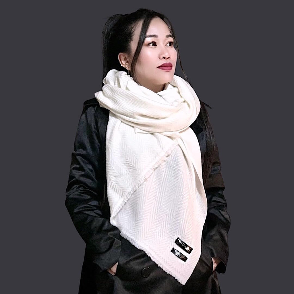Mountain View Fabrics Luxury Soft Nepali Unisex Cashmere/Pashmina - Shawl/Stole., Cream/White, 82.5 in x 27.5 in
