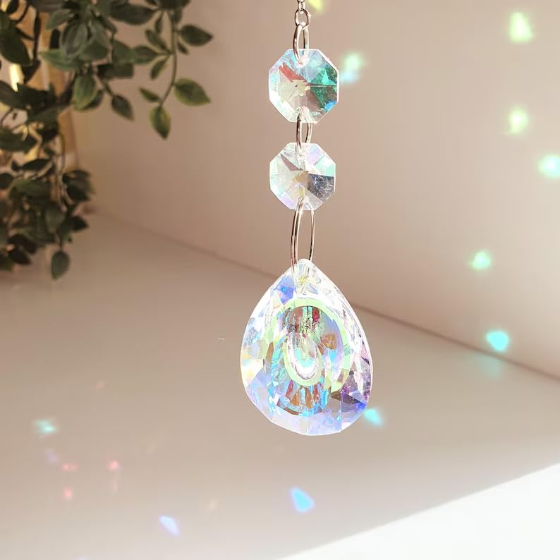 SILVERBILL Crystal Prism Suncatcher Art Hanging Crystal Sun Catcher Prism Ball Rainbow Decor for Christmas Tree Decoration and Car Pendants (5)