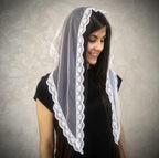 ANNRIA TRADES female Lace Mantilla Veil Triangle Lace Veil Catholic Church Veils Infinity Chapel Veil Tulle Scarf Head Covering Latin Mass Large Church Scarf (Pack Of 1) (Cotton,White)