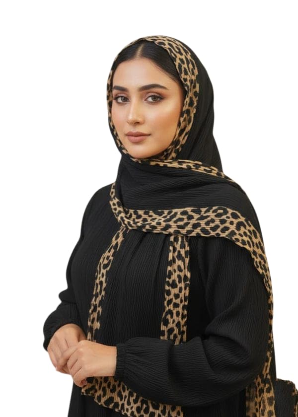 Stole for women Black color strachable Fabric Leopard Cheeta Pattern print (Black)