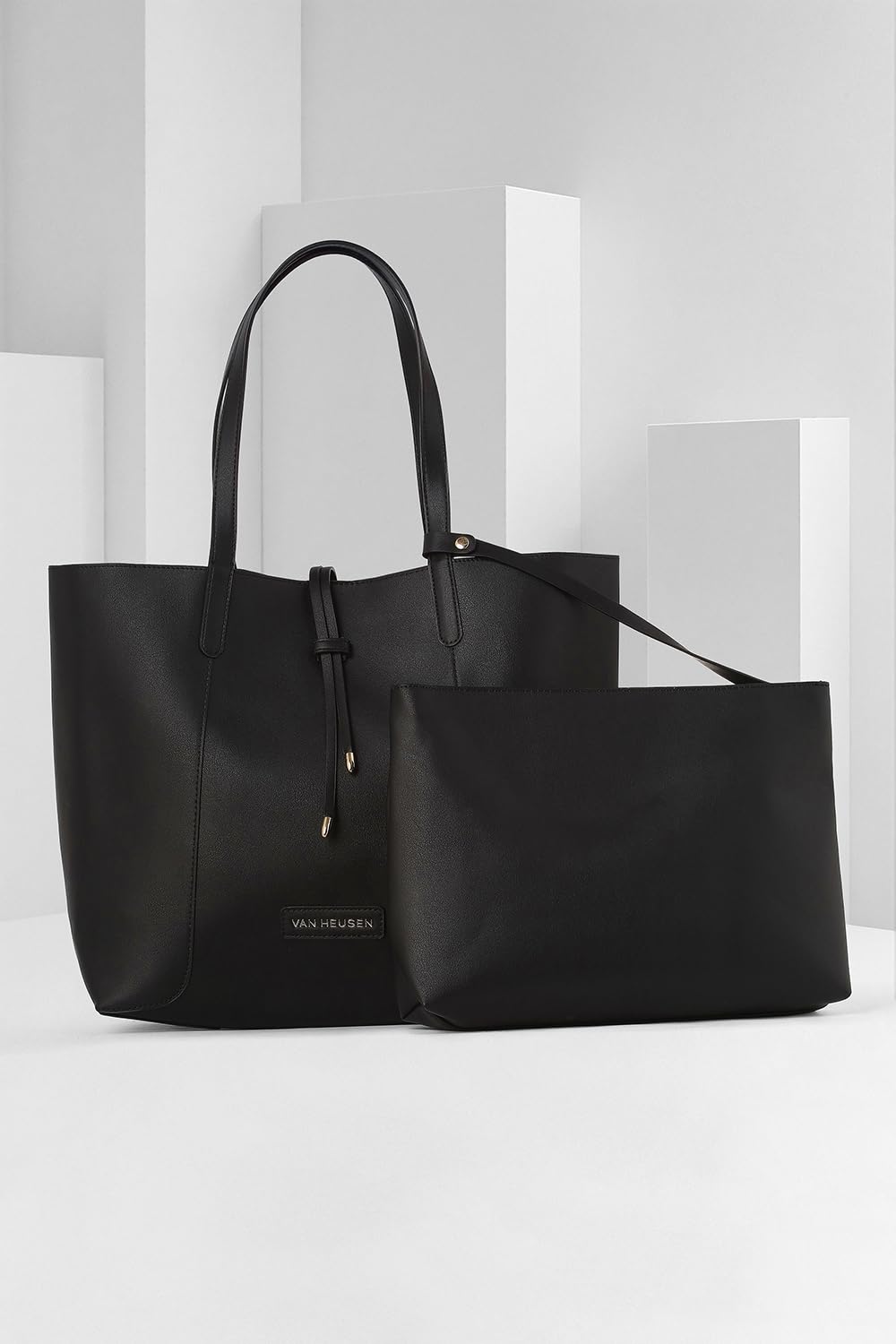 Van Heusen womens Handbag with Cross edge (Black)