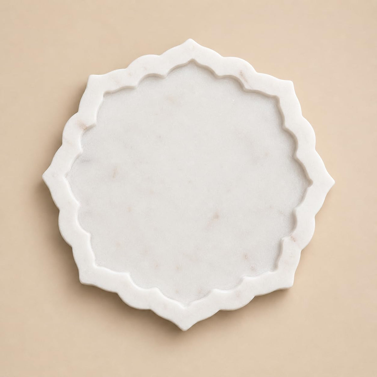 Kay31 10 Inch White Marble Serving Tray with Scalloped Edge, Round Decorative Platter for Jewelry, Vanity Organizer, Home Décor, Decorative Tray (DT-10)