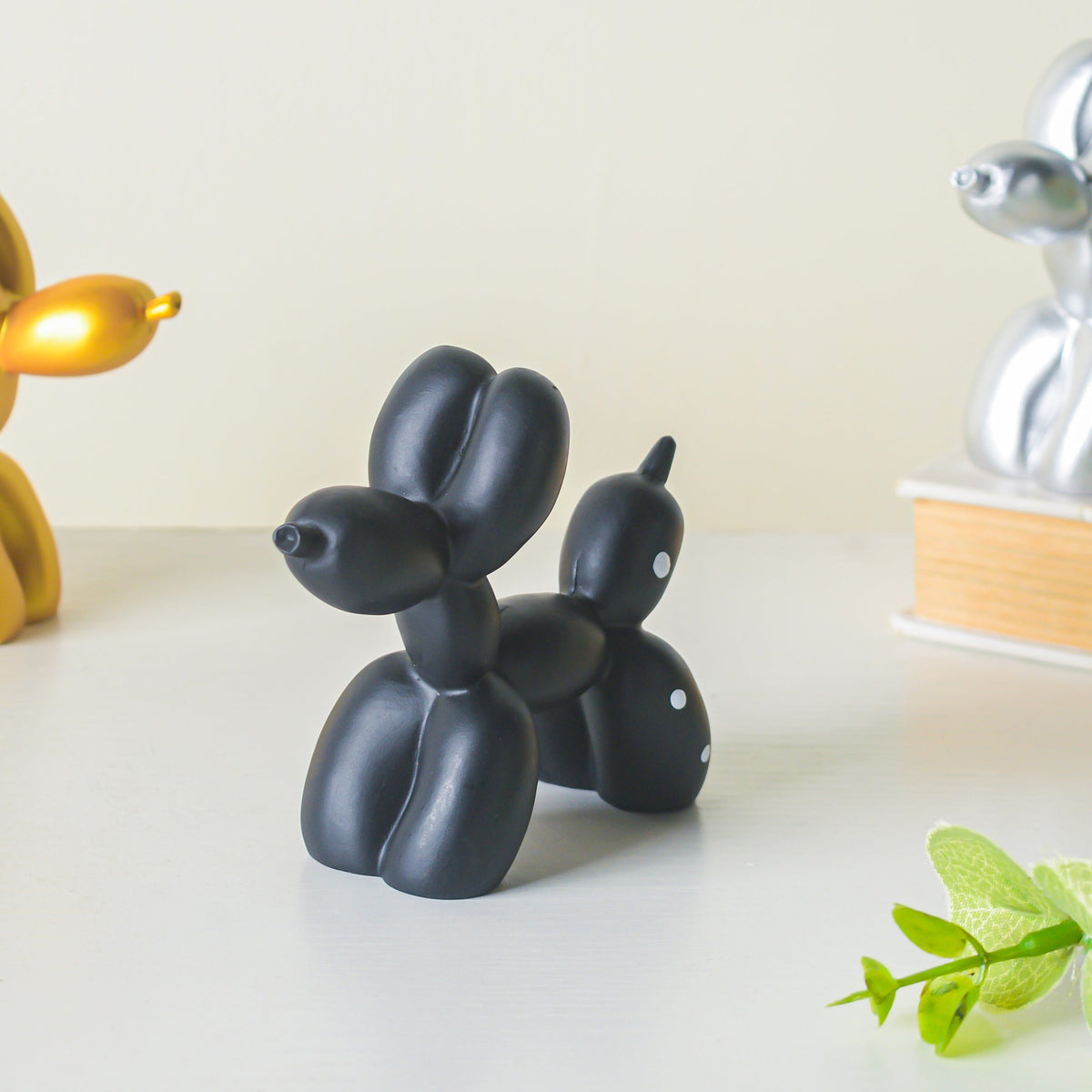 Balloon Dog Resin Mini Showpiece Black