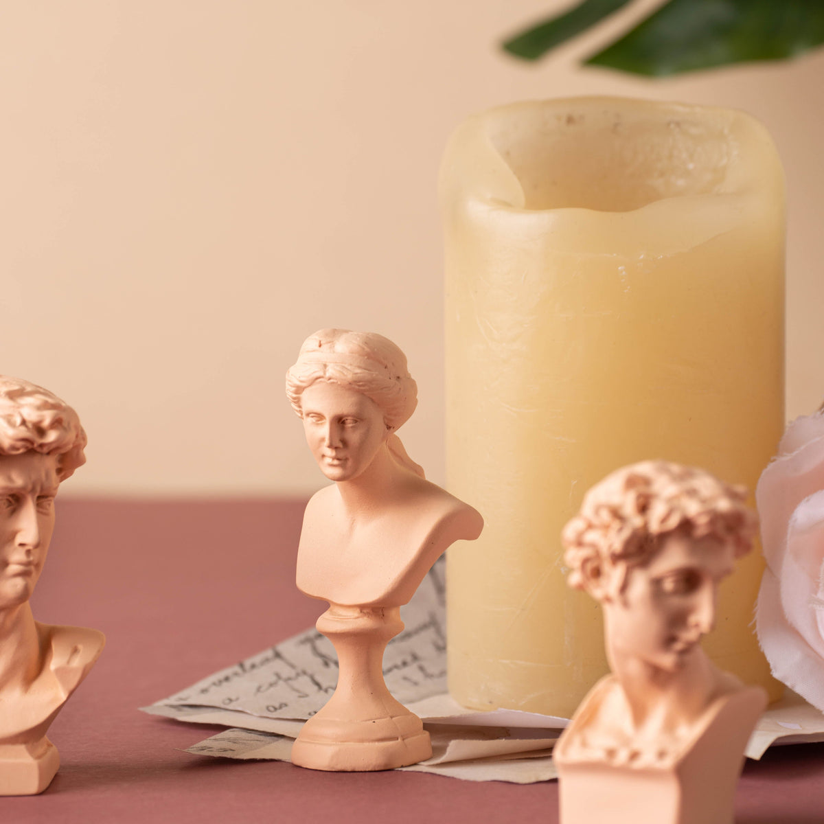 Mini Greek Head Showpiece Nestasia