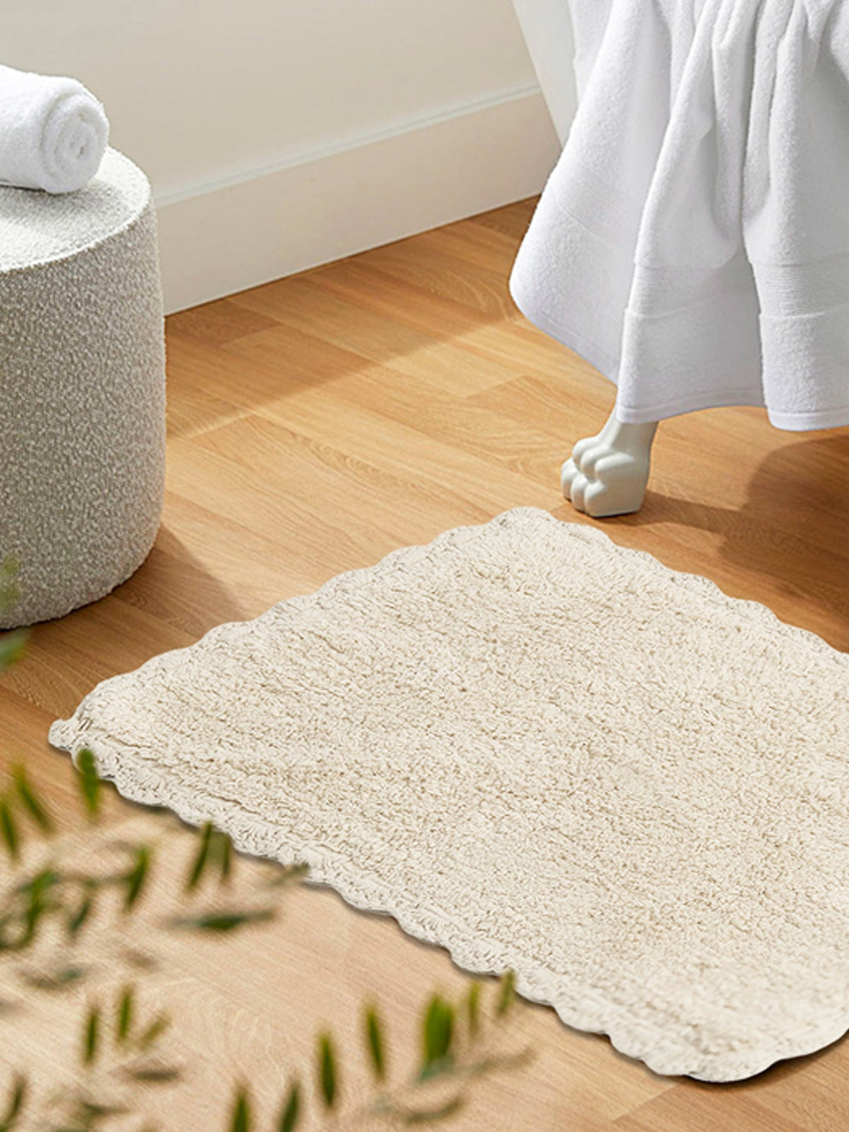 Handloom Cotton Rectangular Bath Mat For Living Space