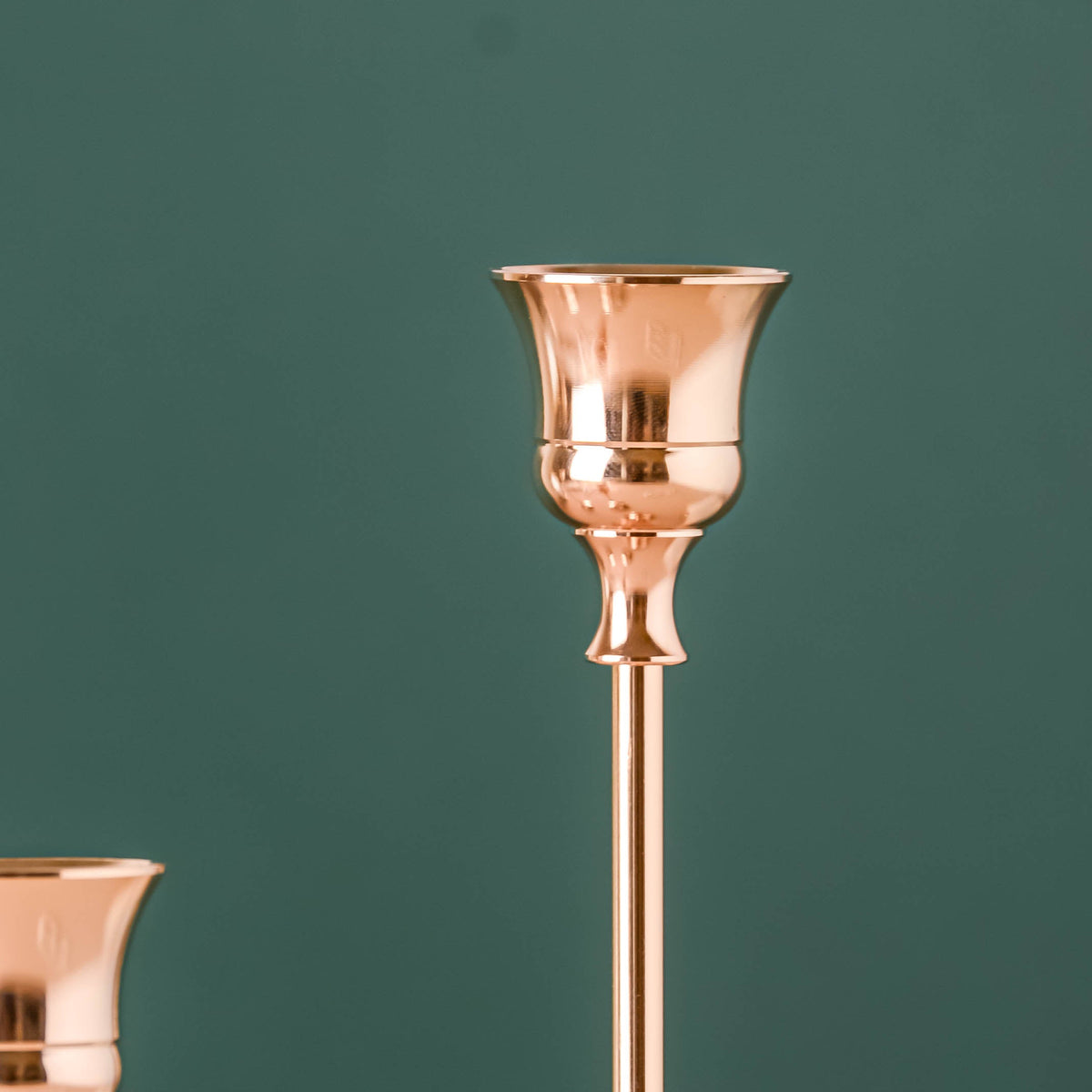 Glossy Gold Candle Stand Nestasia