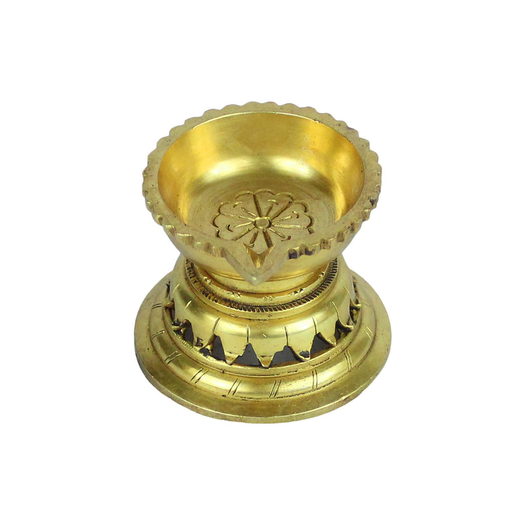Artvarko Ethnic Carved Desiner Brass Diyas for Pooja | Deepak for Puja Aarti | Oil Lamp | Pooja Articles Home Décor Item | Showpieces | House Warming Decoration | Religious Diwali Gifts