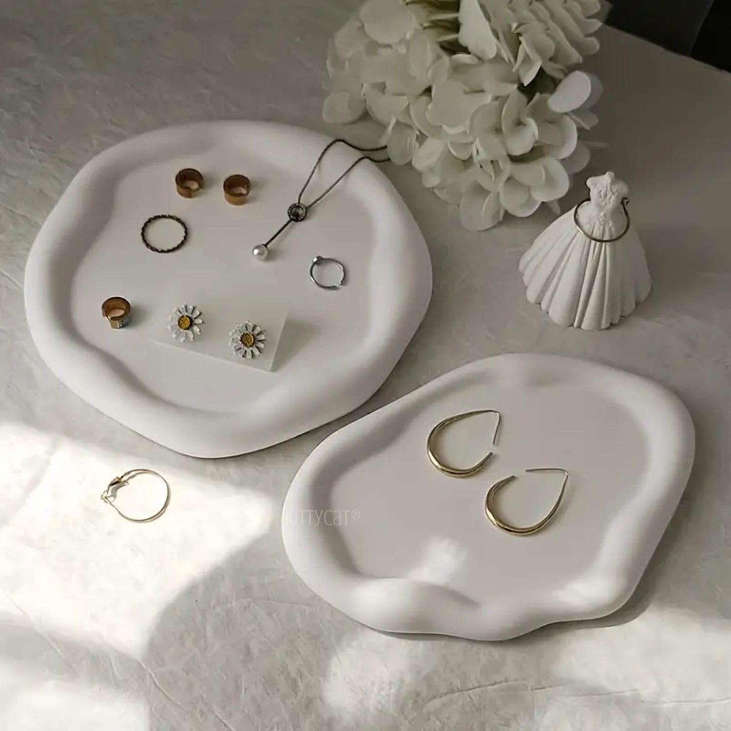 Kitty Cat® Handmade Concrete Trinket Tray Set of 2 – Aesthetic Minimalist Decorative Plates for Jewelry, Candles, Vanity & Table Décor | Modern Home & Office Organizer (Irregular Duo Tray Set)