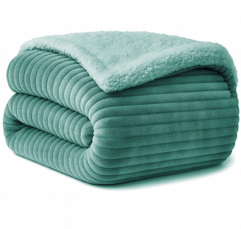 BSB HOME New Born Baby Blanket – All Season 2 Layer Fluffy AC Wrapping Sheet, Ultra Soft Flannel & Sherpa Blanket for Baby Boys & Girls (0–24 Months, 130 x 105 cm, Lightweight Color - Green Kafalo