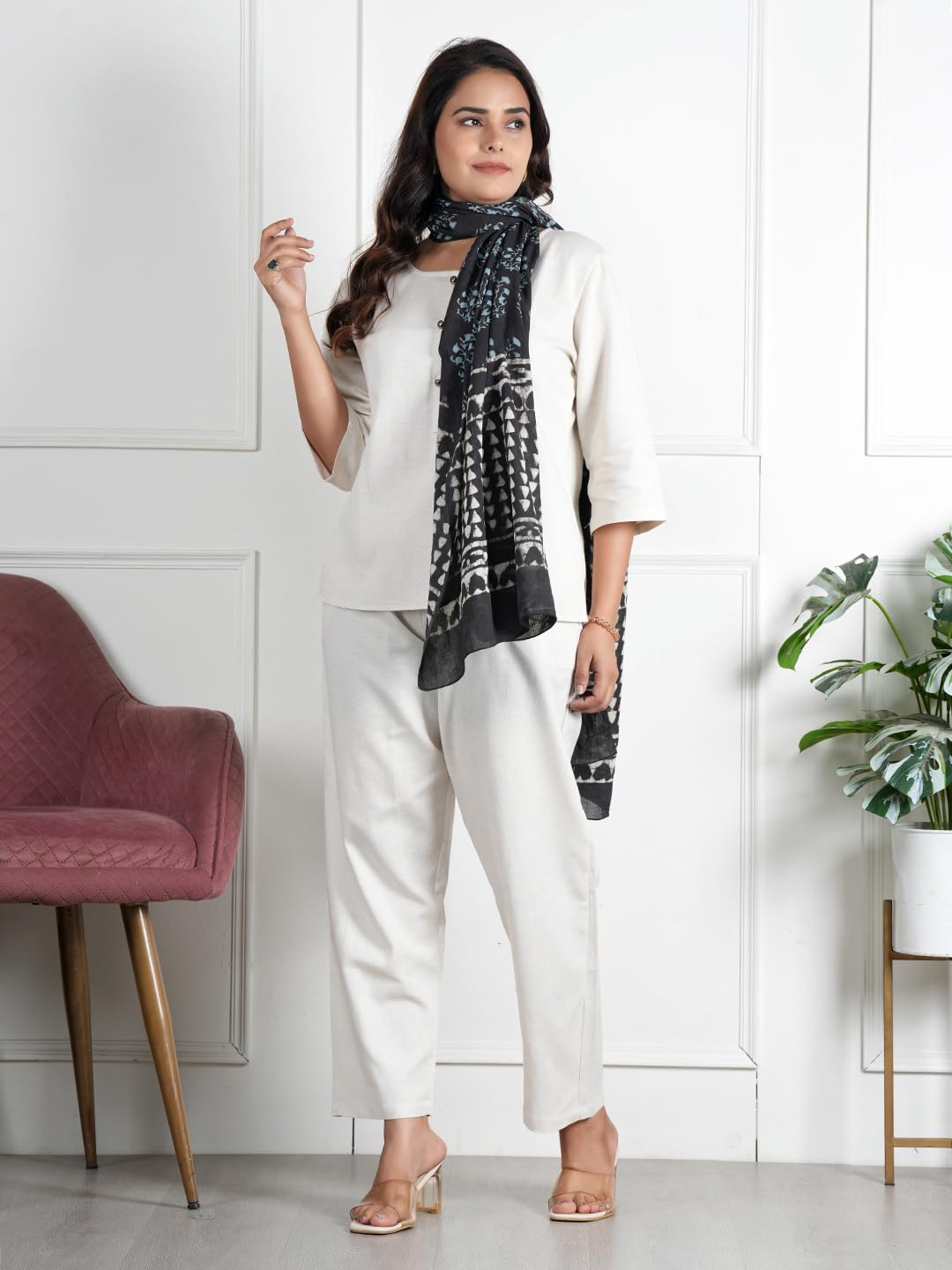 RAI SAHAB Printed Cotton Scarf for Women, Lightweight Soft Scarves Stoles for Summer & Winter(ST-96BLK10)