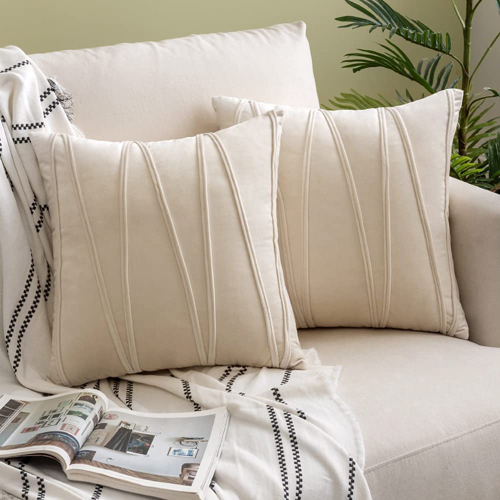 Khooti Velvet Striped Cushion Cover Pack of 1-36 x 36 / 91 x 91 cm | Cream White | Soft Pillow Covers Cushion Case for Sofa Bedroom Livingroom Chair Car, Cushion Cover with Zig Zag Pattern