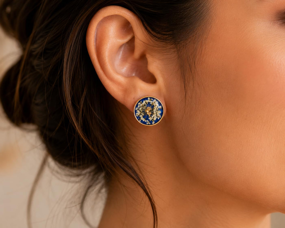 Handmade Botanical Real Dried Flower Resin Stud Earrings for Women (Blue)