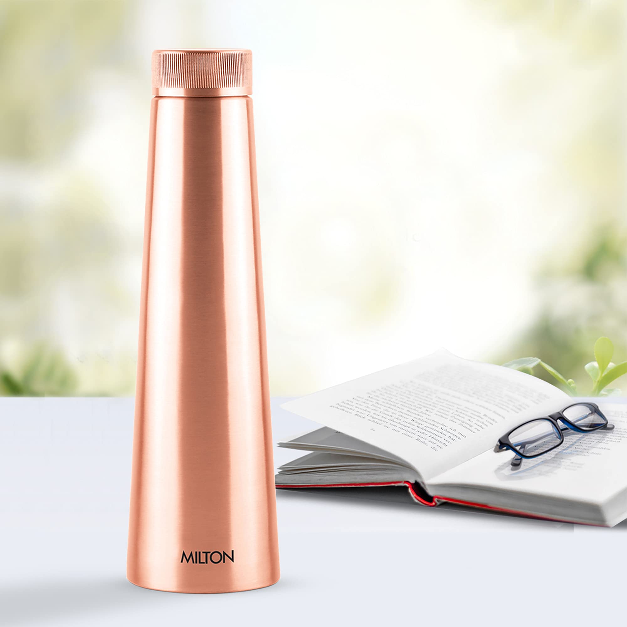 MILTON Copper Delight 1000 Water Bottle 880 ml | 100% Pure Lacquer Coating Copper Water Bottle | Ayurveda Health Benefit | BPA Free, Leak Proof Office Bottle | Supports Digestive & Boosts Immunity