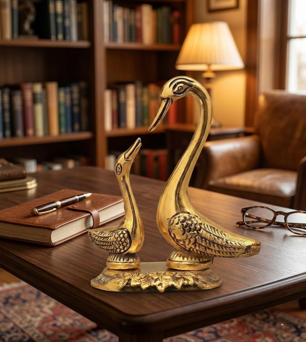 KridayKraft Love Birds Swanset Pair of Kissing Duck Metal Statue,Love for Romantic Gift to Boyfriend,Girlfriend,Decor Your Home,Office,Showcase,Animal Showpiece Figurines.