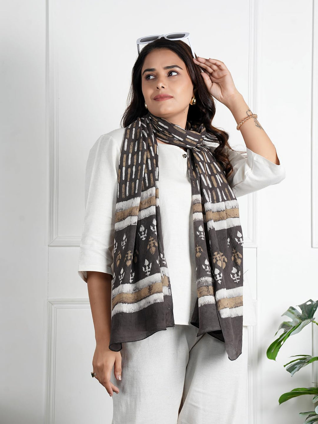RAI SAHAB Women's Cotton Hand Block Printed Casual Stoles/Scarf(ST-84BLK10)