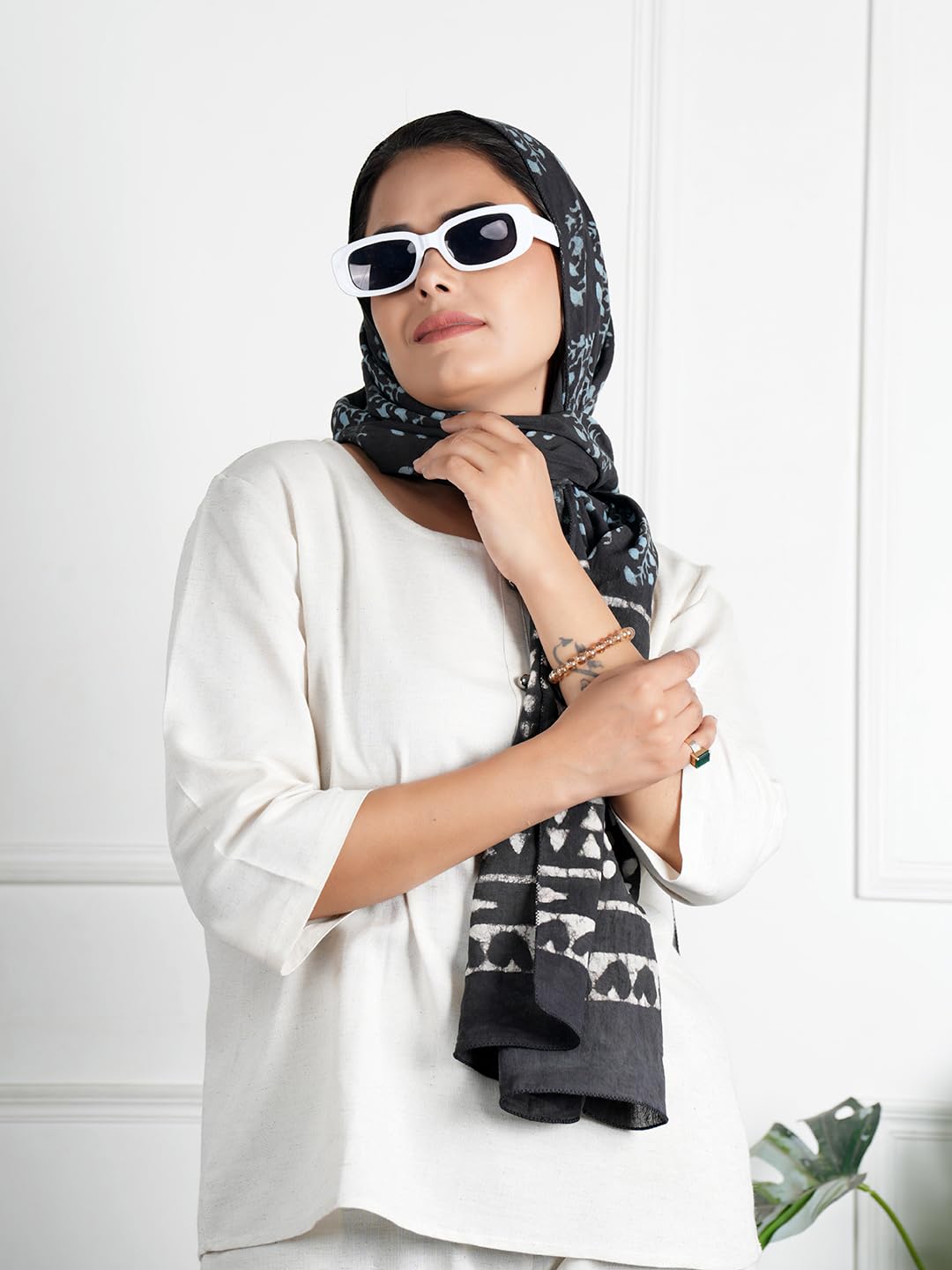 RAI SAHAB Printed Cotton Scarf for Women, Lightweight Soft Scarves Stoles for Summer & Winter(ST-96BLK10)