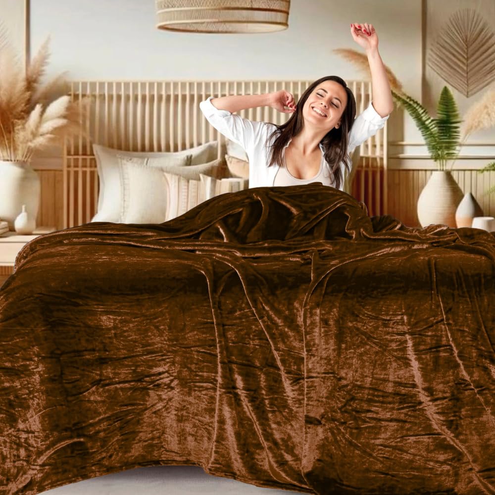 Abrazo AC Blanket | 300 GSM Lightweight Super Soft Cozy for Bed, Sofa, Couch, Travel & AC Room | Double Bed 220×240 cm | Solid Color | Breathable All-Season Comfort (Brown) Kafalo