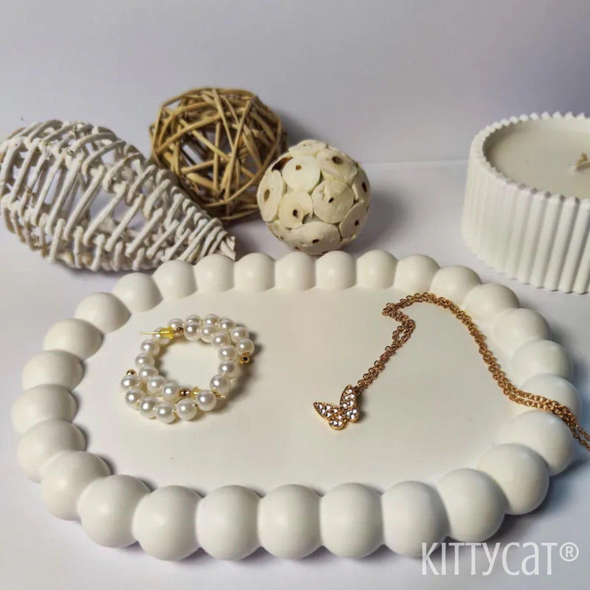 Kitty Cat® Concrete Jewelry Tray Trinket Dish – White Oval Decorative Bubble Tray for Women, Vanity Key & Perfume Holder, Aesthetic Jewelry Candle Organiser for Display & Home Decor (Oval)