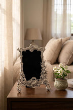 KridayKraft Royal Metallic Photo Frame, Silver Plated Antique Design, Ornate Tabletop Picture Holder for Living Room, Bedroom, and Office Decor (22 x 15.5 cm)
