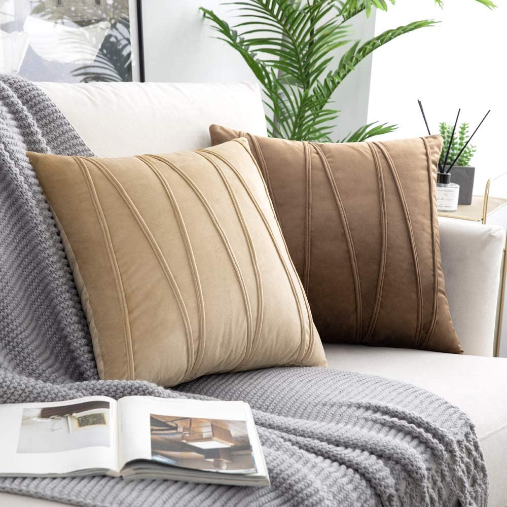 Khooti Velvet Striped Cushion Cover Pack of 1 | 16 x 16 / 41 x 41 cm | Wheat | Soft Pillow Covers Cushion Case for Sofa Bedroom Livingroom Chair Car, Cushion Cover with Zig Zag Pattern