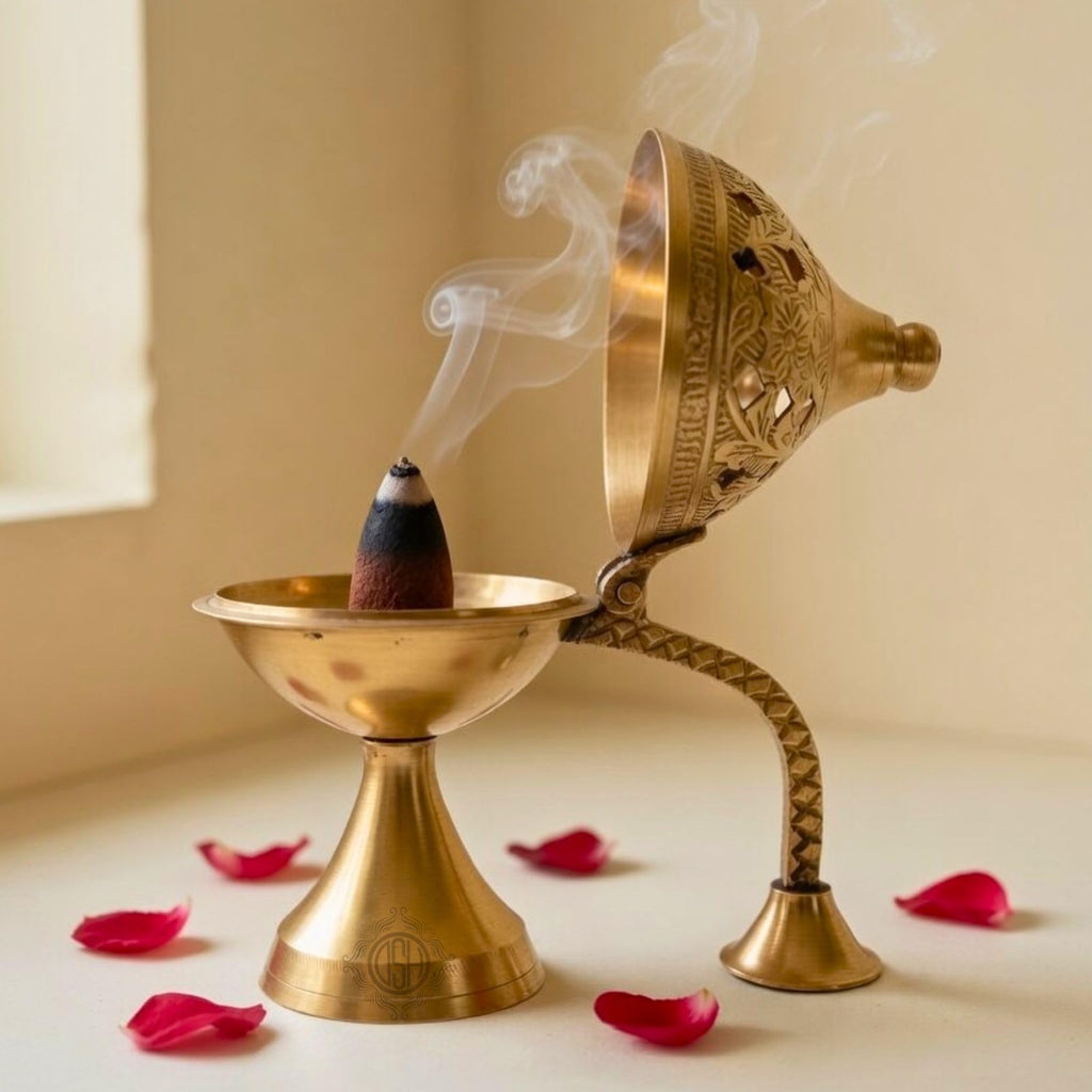 DSH CRAFTING YOUR CURIOSITY Dsh Home Purifying Brass Dhuna Loban Burner Dhooni Dhoop Dani Dhuni Brass Table Dhoop Dani Incense Burner for Loban. (Small)
