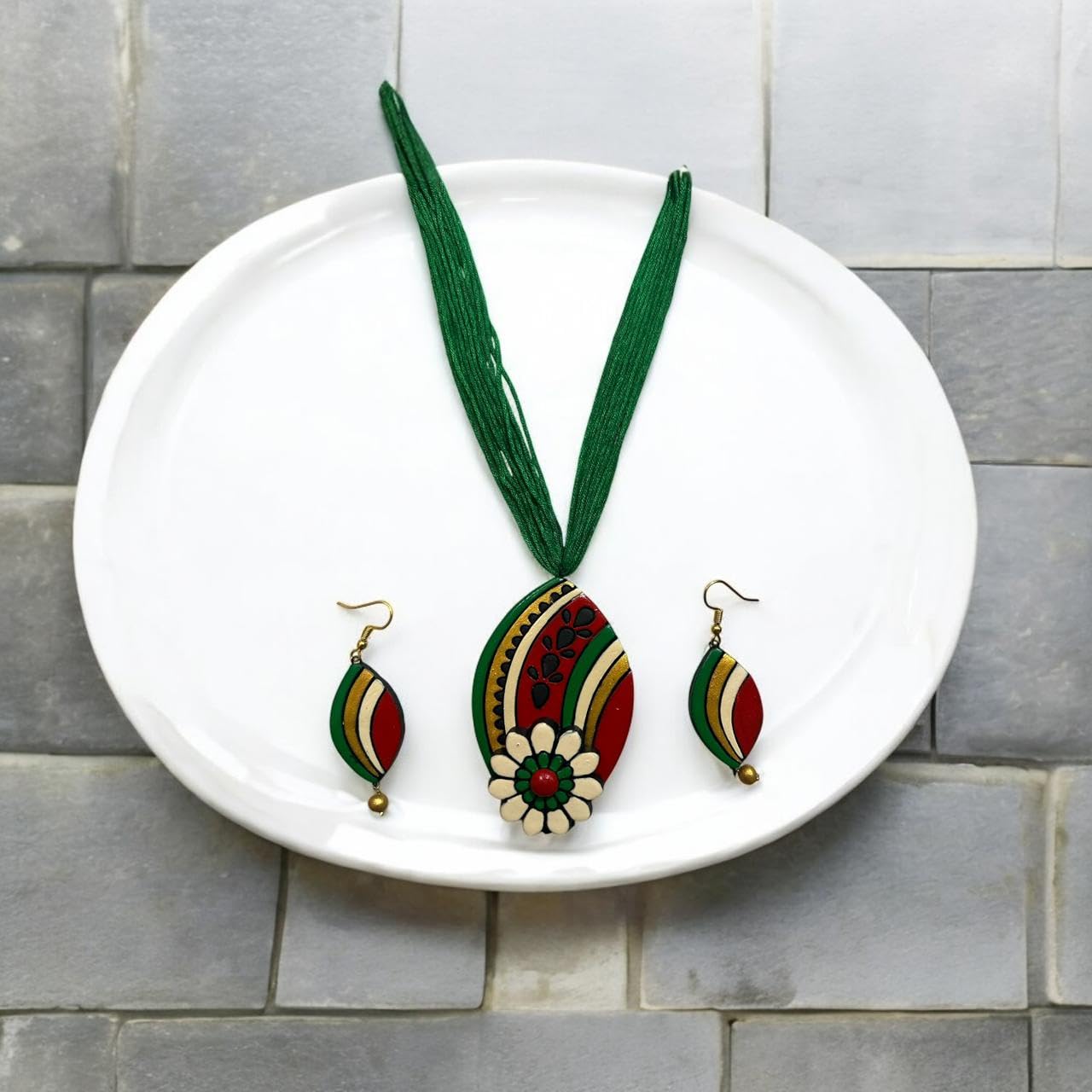 Le bijouxistic Terracotta Necklace Set for Women and Girls, Handmade Terracotta Jewelry, Handmade Necklace earring - Green Necklace Earring, Clay Work Jewelry for Women.