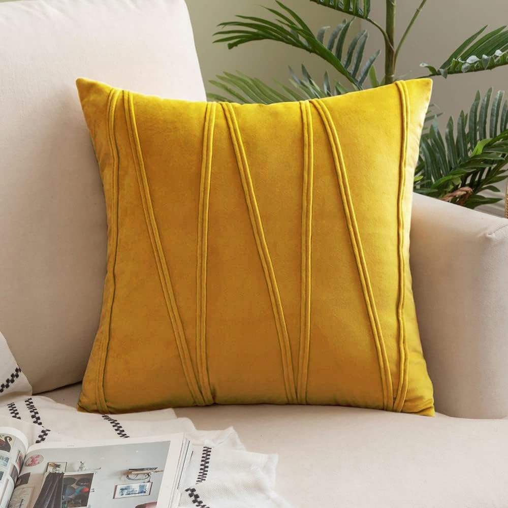 Khooti Velvet Striped Cushion Cover Pack of 1-38 x 38 / 97 x 97 cm | Gold | Soft Pillow Covers Cushion Case for Sofa Bedroom Livingroom Chair Car, Cushion Cover with Zig Zag Pattern