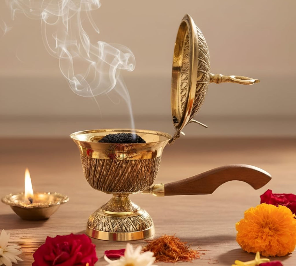 DSH CRAFTING YOUR CURIOSITY Brass Dhuna Loban Burner with Wooden Handle Dhoop Dani Dhooni Decorative Insence Burner Holder and Gift Items (LBN-17-MOONstar)