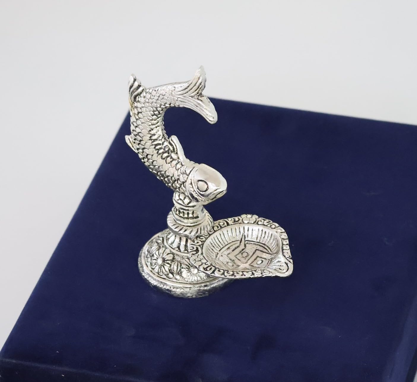 Kridaykraft Fish Diya, Silver, Aluminium, Metallic Silver Finish, 12 cm Height, Traditional Oil Lamp for Puja & Festive Decor