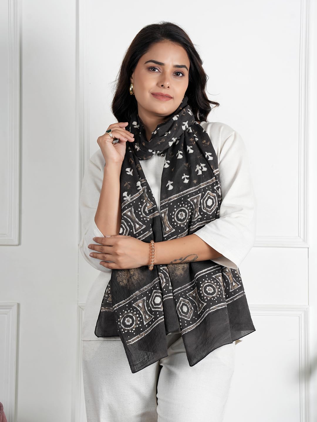 RAI SAHAB Women's Cotton Hand Block Printed Casual Stoles/Scarf(ST-77BLK10)