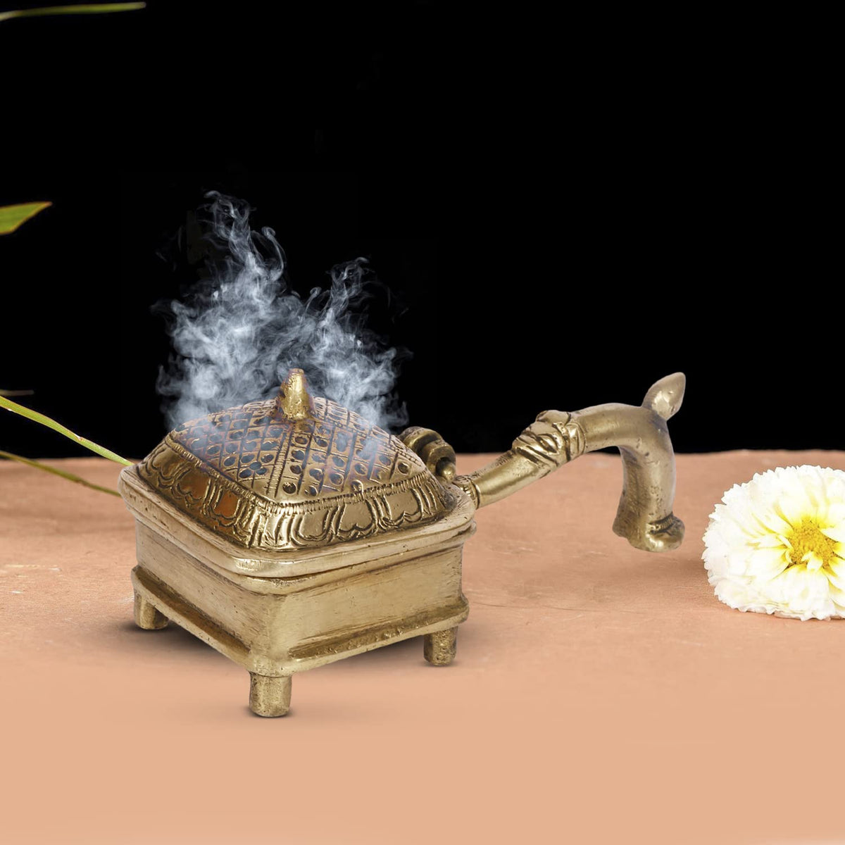 Artvarko™ Handmade Purifying Brass Incense Burner, Loban Burner,Bakhoor Burner,Dhoop Dhuni, Sambrani Dhoop for Home, Offices & Temples (6x2.5x2.5 Inches)