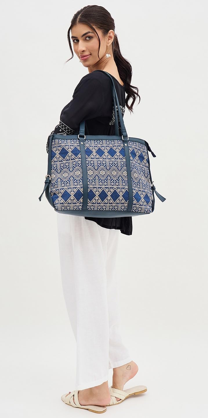 PRIMROSE Chevron Pattern Tote Bag for Women, Black and Beige (Navy Blue)