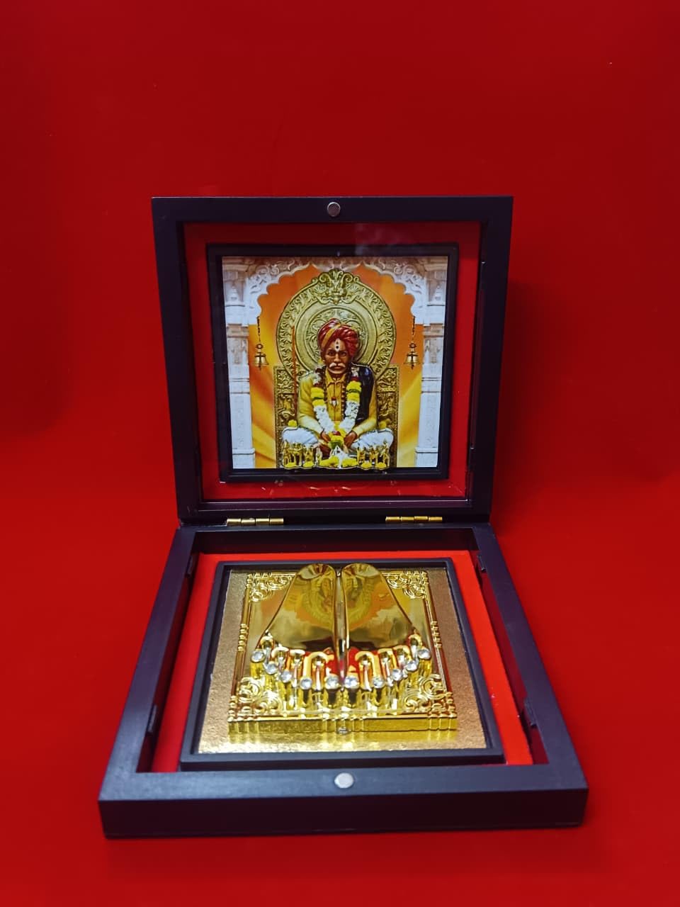 MANTRA SOUVENIR Yantram 3D Balu Mama Charan Paduka Frame Box Pocket Temple | Devotional Frame with Sacred Paduka | Pooja Room Decor, Home Temple, Spiritual Gift for Home & Office