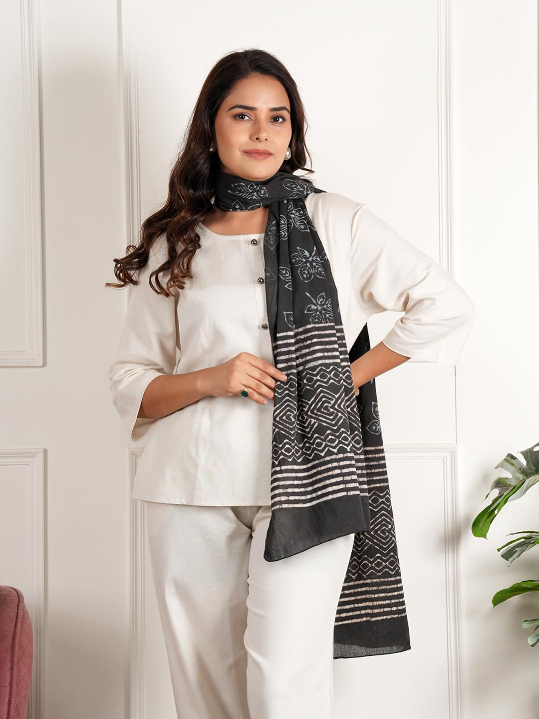 RAI SAHAB Printed Cotton Scarf for Women, Lightweight Soft Scarves Stoles for Summer & Winter(ST-92BLK10)