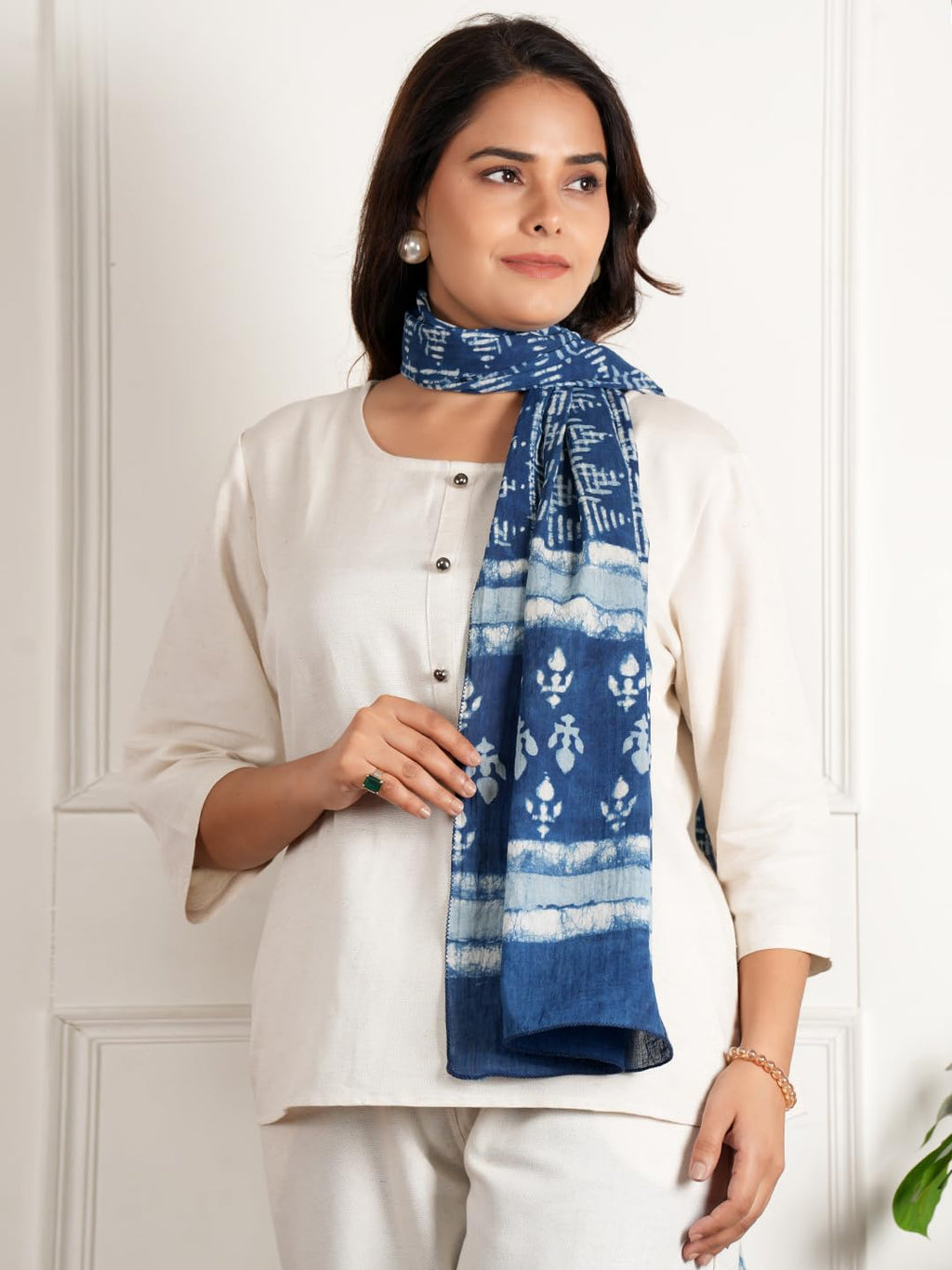 STYLE SHOES Blue Women's Stylish Floral Printed Cotton Scarf/Scarves/Stole For Summers