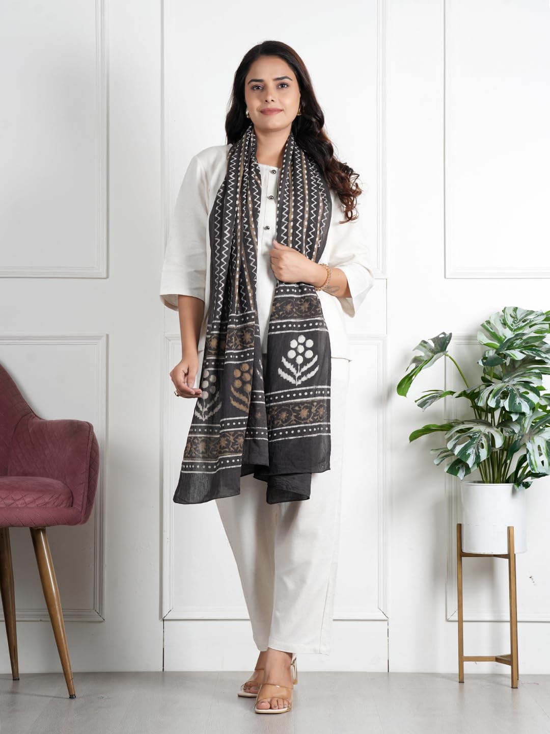 RAI SAHAB Printed Cotton Scarf for Women, Lightweight Soft Scarves Stoles for Summer & Winter(ST-85BLK10)