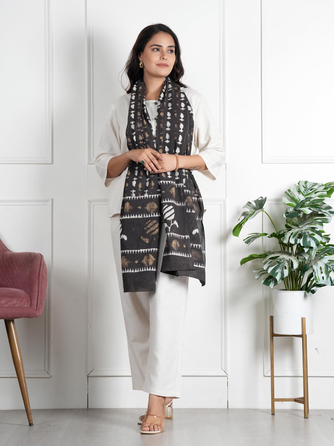 RAI SAHAB Printed Cotton Scarf for Women, Lightweight Soft Scarves Stoles for Summer & Winter(ST-86BLK10)