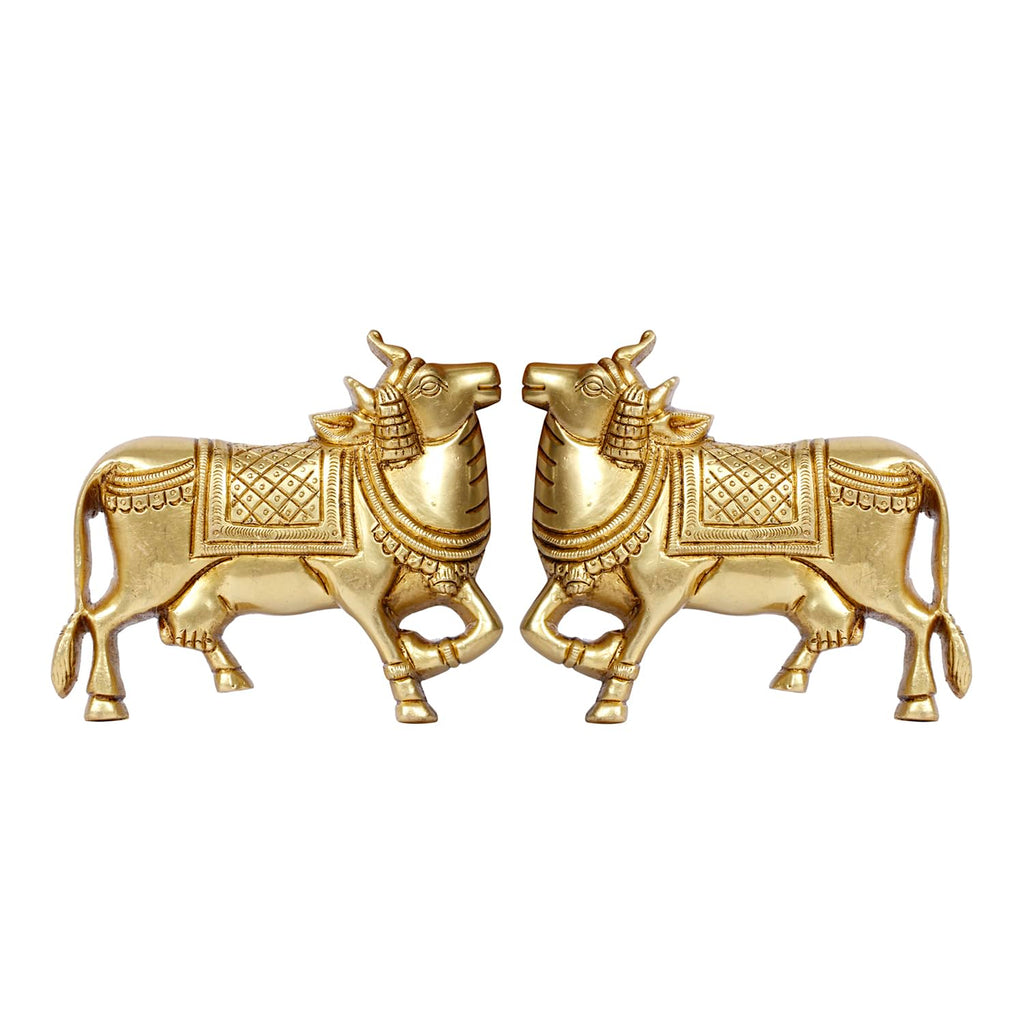 ARTVARKO Brass Kamdhenu Cow Pair Wall Hanging Vastu Gau MATA Idol, Vastu Nandi Pooja Figurine Sculpture Gold Color 5 Inches
