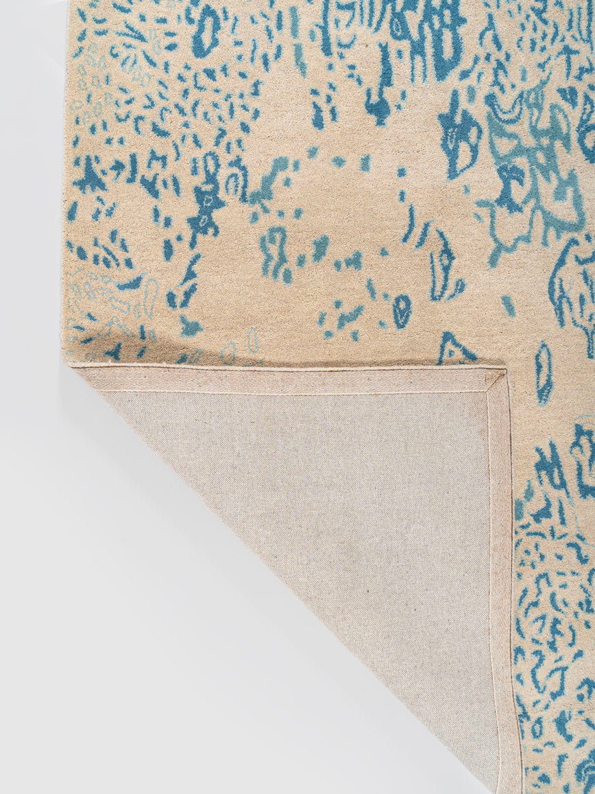 Kosya Wool Tufted Carpet Contrast Living