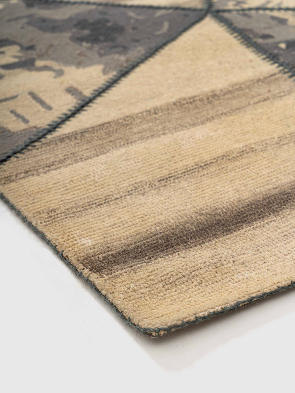 Margot Wool Tufted Carpet Contrast Living