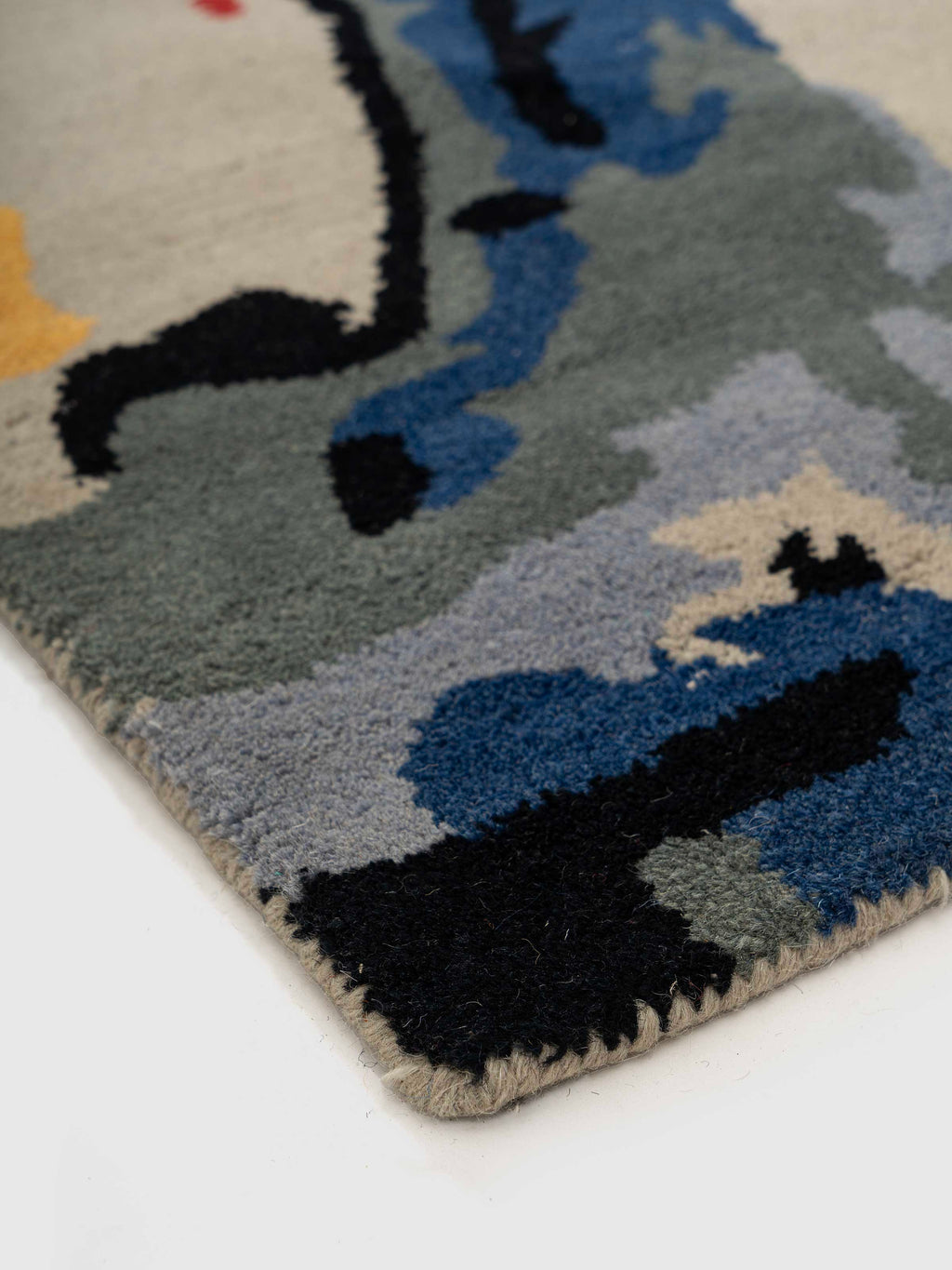 Ellery Wool Tufted Carpet Contrast Living