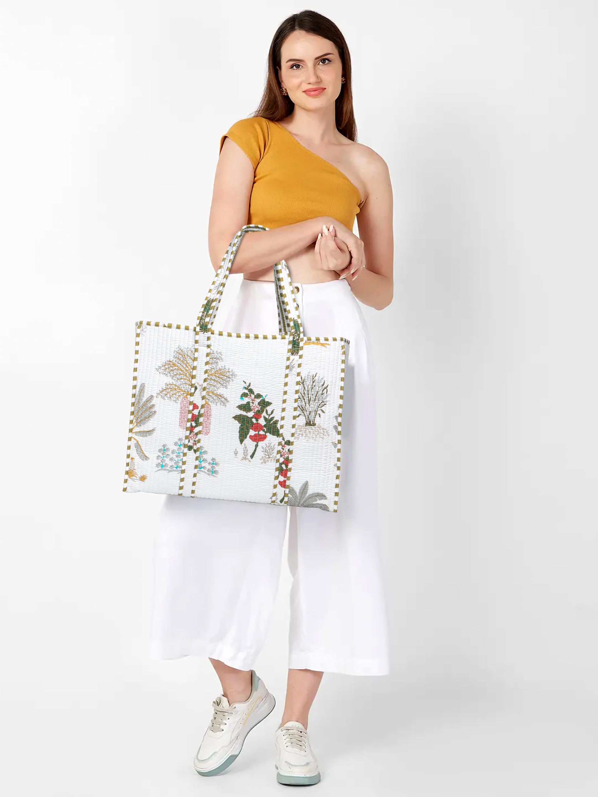 MITTICO Quilted Tote Bag with Matching Pouch Set for Women – Large Cotton Shoulder Handbag with Zipper | Lightweight Multipurpose Travel, Office & Everyday Tote Bag | White Floral Print