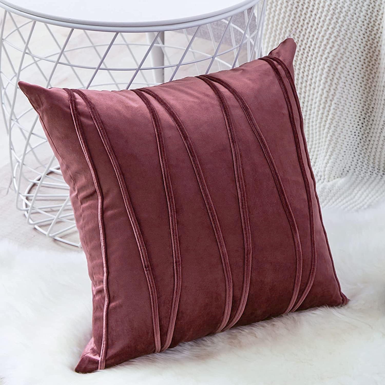 Khooti Velvet Striped Cushion Cover Pack of 1-34 x 34 / 86 x 86 cm | Jam | Soft Pillow Covers Cushion Case for Sofa Bedroom Livingroom Chair Car, Cushion Cover with Zig Zag Pattern