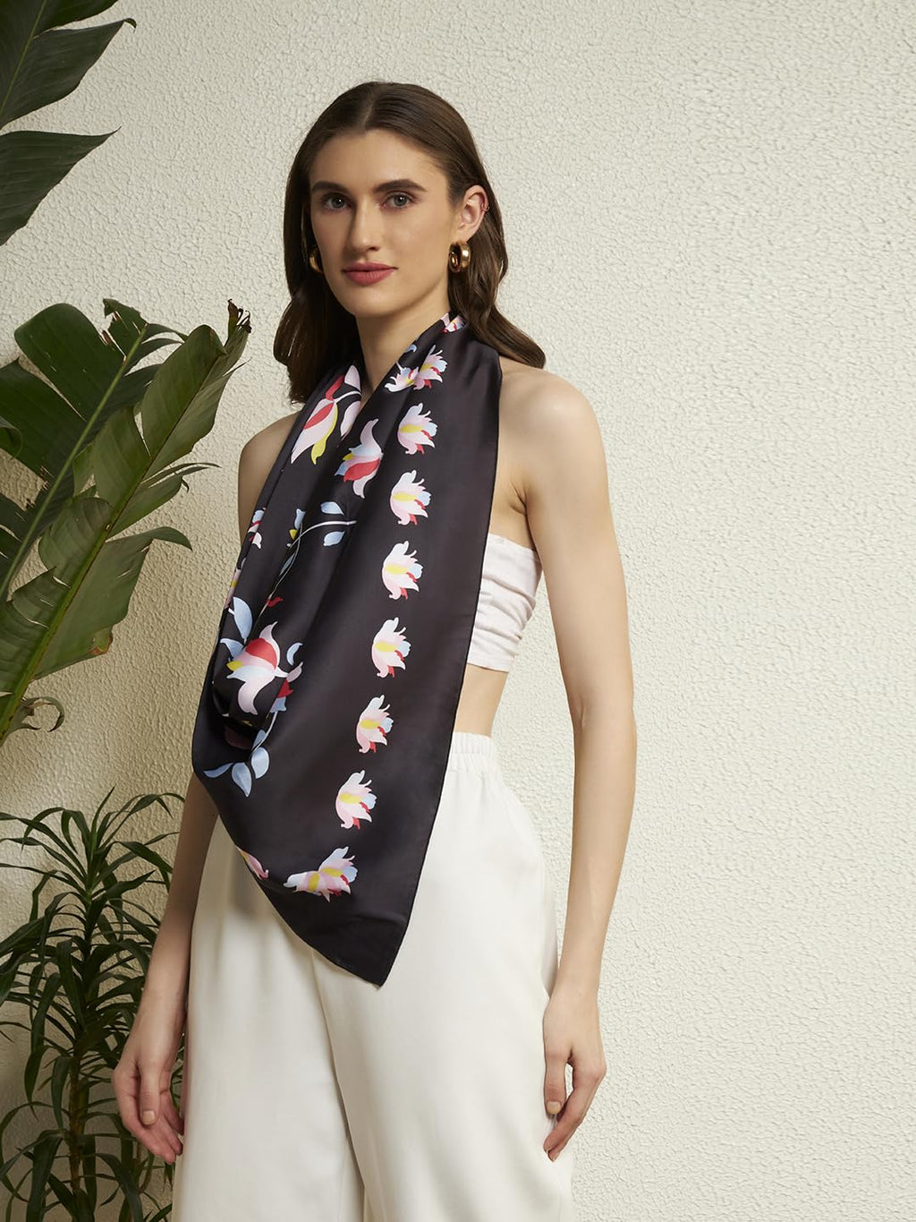 Ravaiyaa - Attitude is everything Women Silk Digital Print Large Square Scarf Breathable Lightweight Neckerchief Printed Headscarf 40 x 40 Inch (Black Floral)