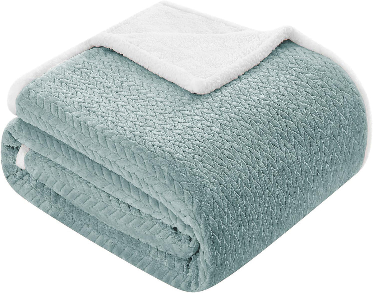 A Brand New - Umi Sherpa Fleece Blanket for Winter Double Size 220GSM, Super Soft AC Blanket King Size Bed, Ideal for Mild Winters, 88x90 inches (Grey & White, Double) Kafalo