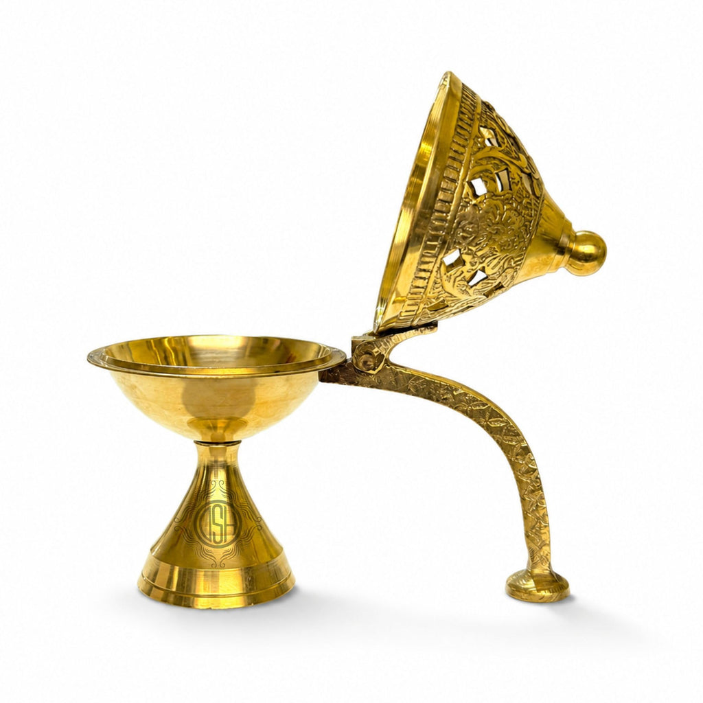 DSH CRAFTING YOUR CURIOSITY Dsh Home Purifying Brass Dhuna Loban Burner Dhooni Dhoop Dani Dhuni Brass Table Dhoop Dani Incense Burner for Loban. (X-Small)