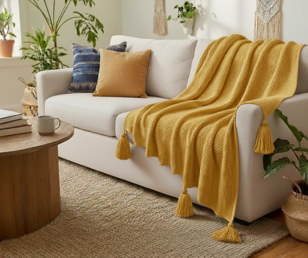 Furnistitchs Plain Solid Knitted Sofa Throw Blanket 50x60 inches / 125x150 cms| Cotton Plain Knit with Tassels | Aesthetic Bohemian Decorative Couch Throws for Living Room & Bedroom (Mustard) Kafalo