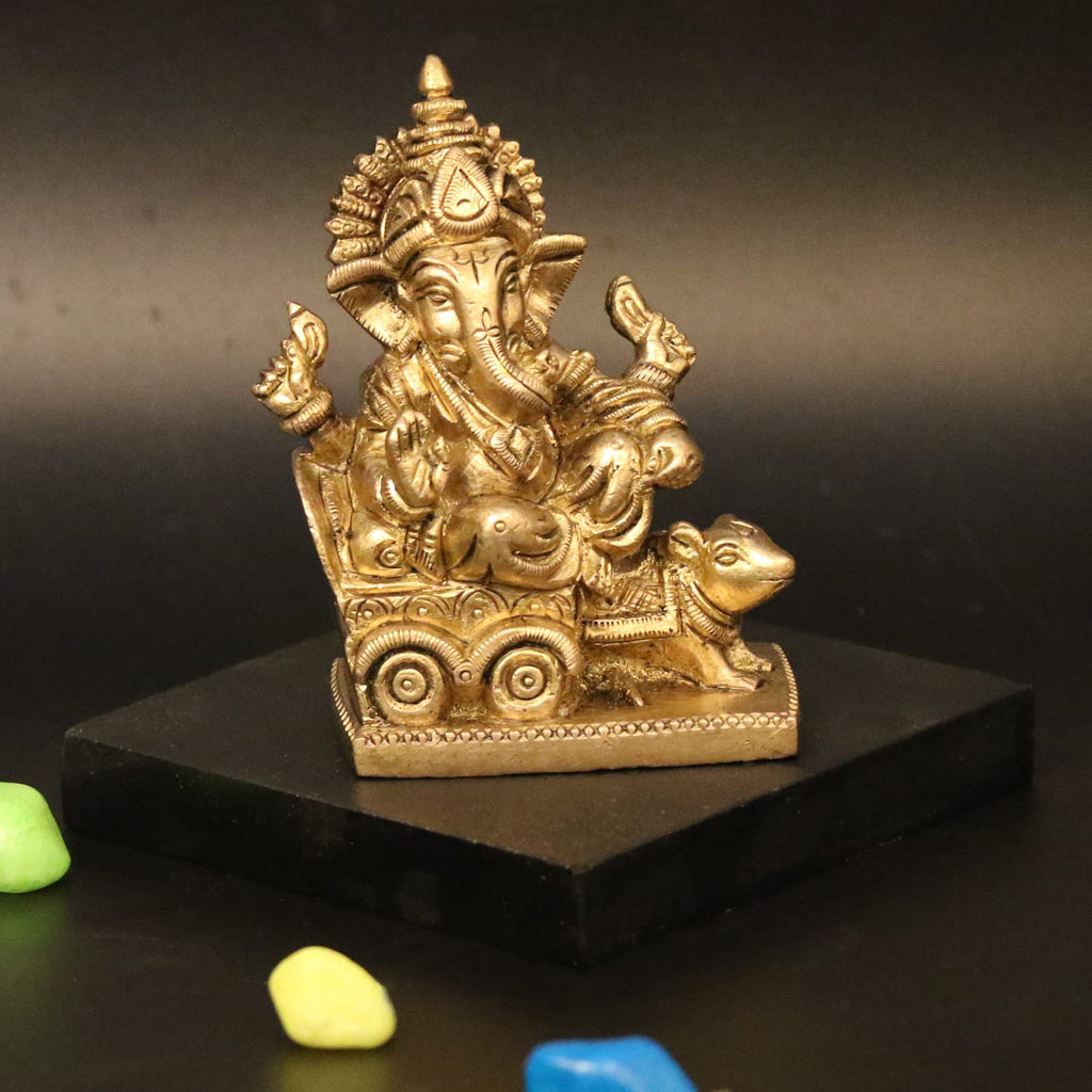 ARTVARKO Brass Ganesha Riding on Chariot Pulled by Rat Ganesh Ganpati Statue Idol for Home Office Puja Temple Home Décor Gift (Size 8x4x9.5)